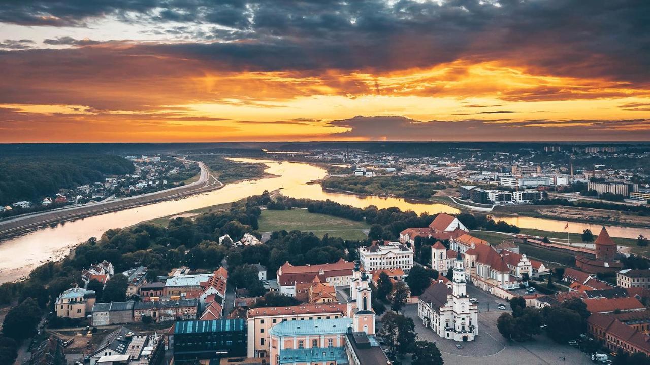 Апартаменты Loft 27 Каунас Экстерьер фото
